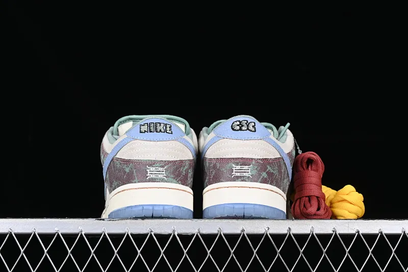 All categories Nk SB Dunk Series Nk SB Dunk Low low-top sneakers Y version Crenshaw Skate Club x Nk SB Dunk Low joint model SB low-top sports and leisure sneakers FN4193-100
